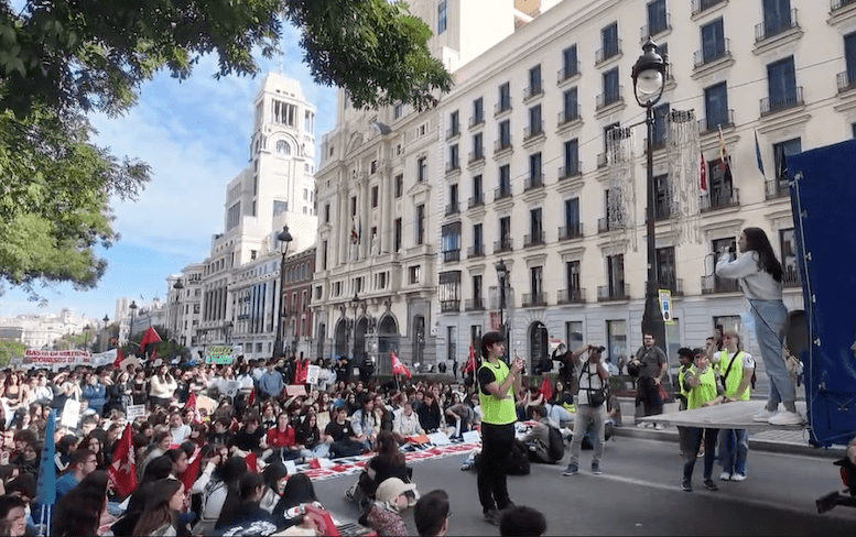 Primera huelga estudiantil en la historia contra el bulying. Sandra, ¡no te olvidamos!