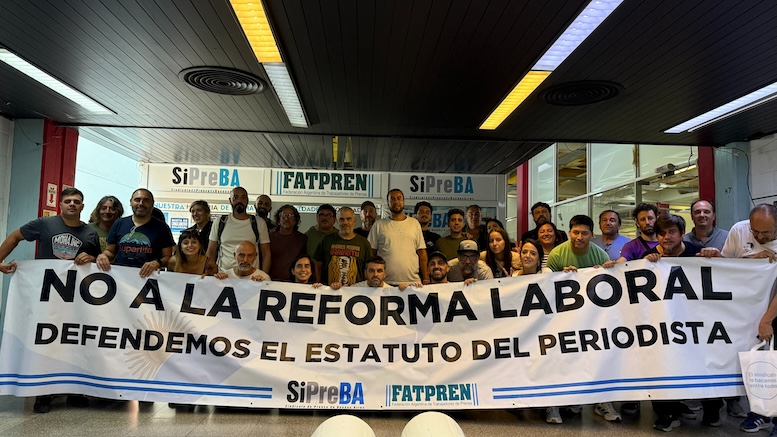 El blitzkrieg de Milei contra el periodismo en Argentina