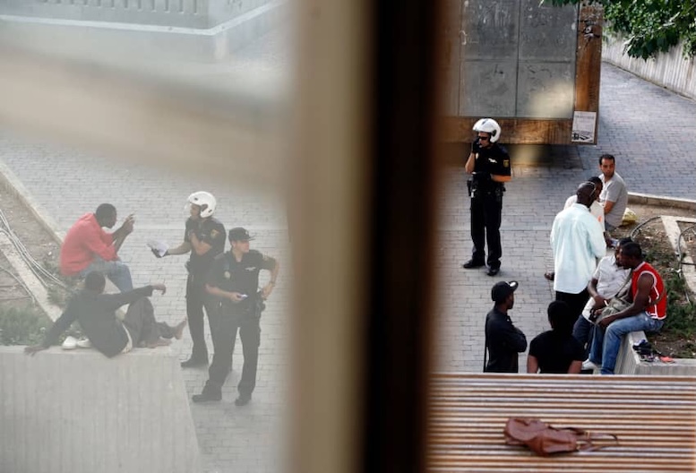 Más de 400 organizaciones exigen el fin de los controles policiales racistas en el Día contra la Discriminación Racial