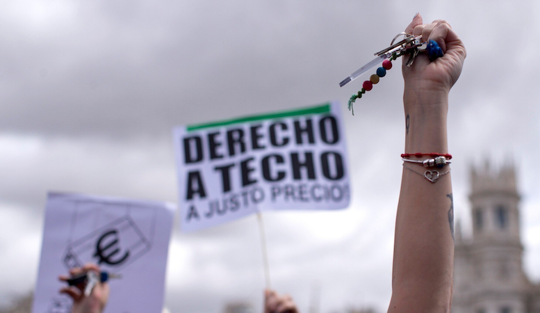 Ni un desahucio más: dos comunicados, una misma exigencia