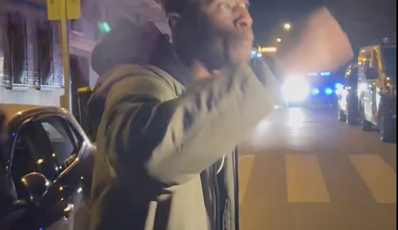 Parad por favor, somos vecinos