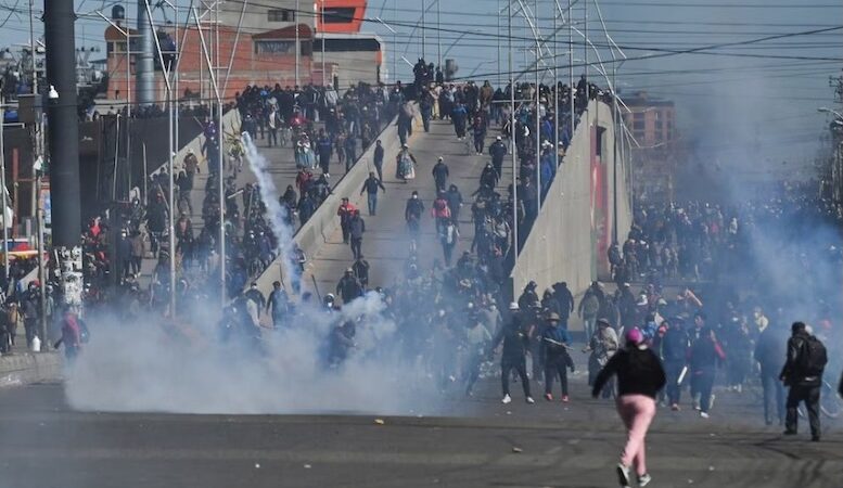 Bolivia sale a las calles contra la restauración neoliberal