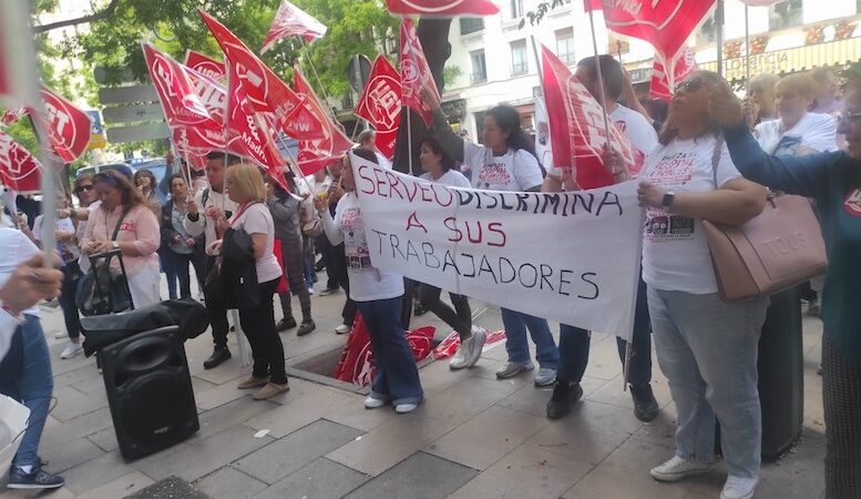 Madrid: trabajadoras de limpieza del Hospital de La Princesa se concentran y anuncian huelga indefinida