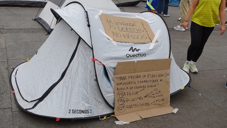 Reportaje gráfico: Acampada Sol ¡Ni una Maricarmen más!