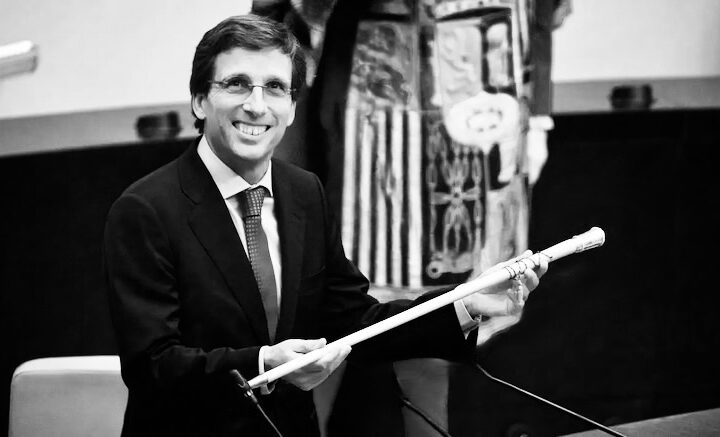 Madrid, corte de los milagros, versión siglo XXI: Presentando a Almeida y su magia pelotagia
