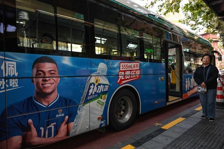 Mbappé, Mao y la viga en el ojo propio