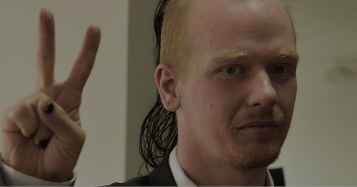Ecuador deporta a Ola Bini, programador vinculado a Assange, tras declararlo «amenaza» para la seguridad