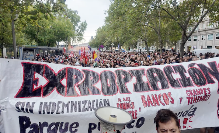 Por un parque público de vivienda financiado con la devolución del rescate bancario